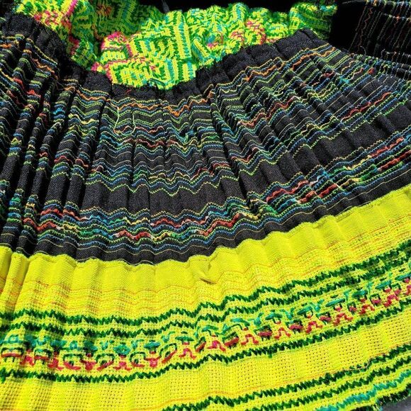Vintage Short Pleated Skirt XS to S Hmong Ribbon Embroidery Pompoms - Picture 11 of 12